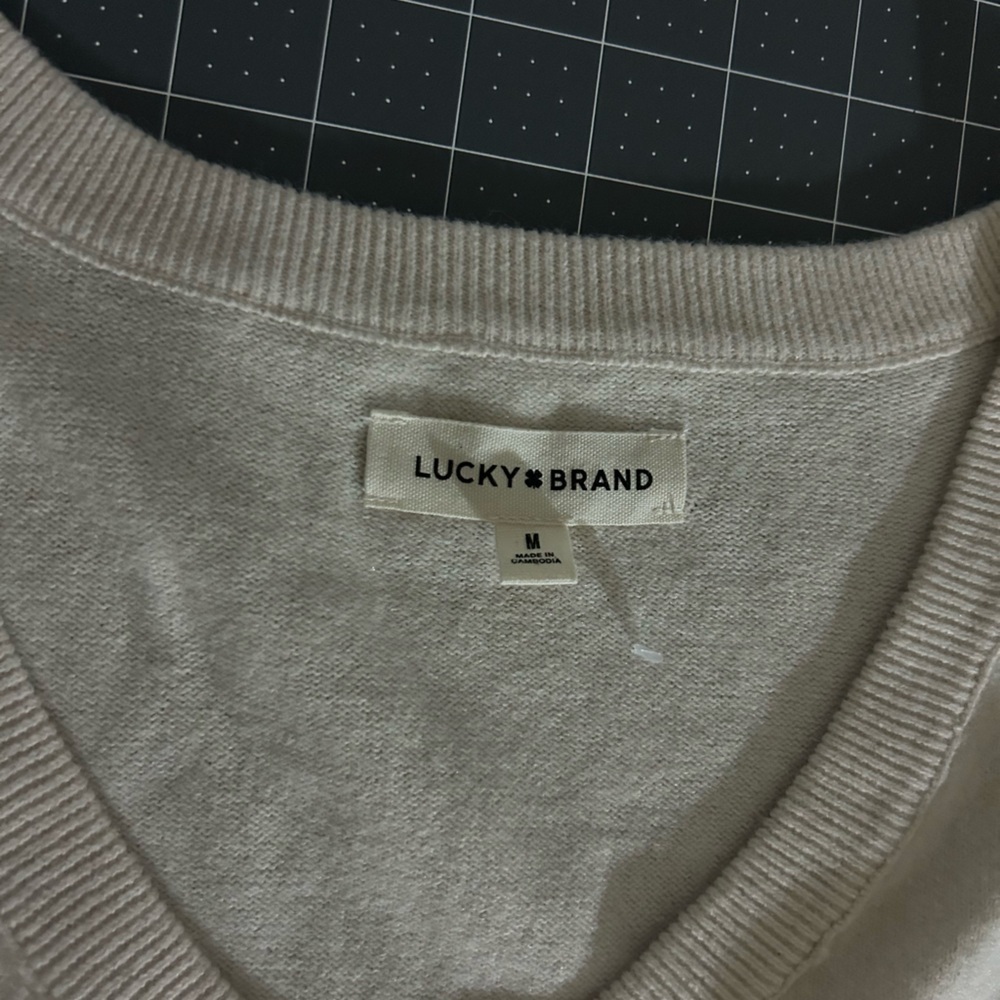 Lucky Brand Cream V-Neck Sweater - Picture 3 of 7